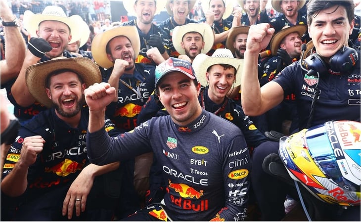 Checo Pérez tras el campeonato de constructores: 'Muy orgulloso de ser campeón'