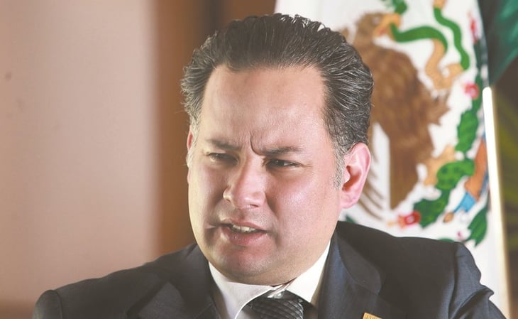 Como titular de la UIF entregué información a la Fiscalía sobre 'Alito', dice Santiago Nieto tras filtraciones