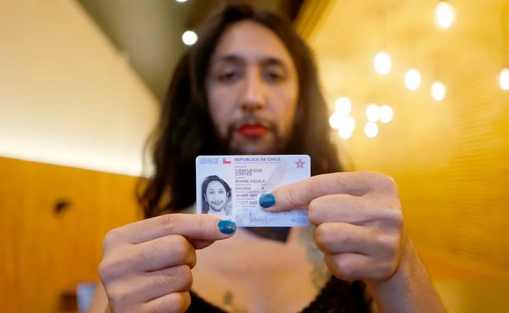 Chile da una paso adelante y concede la primer cédula de identidad 'no binario'