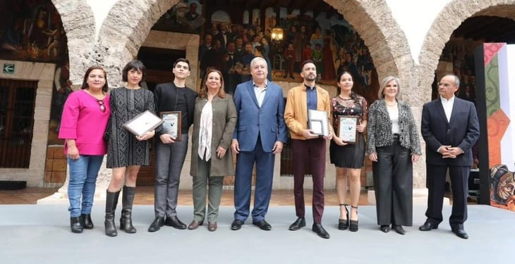 Gobierno de Saltillo entrega  premios nacionales de Dramaturgia y Ballet