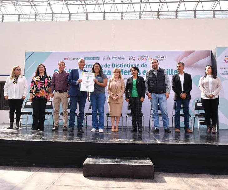 SECTUR Coahuila entrega distintivos a negocios de la Región Centro