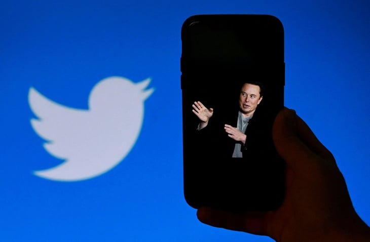 Musk confirma que compra Twitter, 'por el futuro de la civilización'