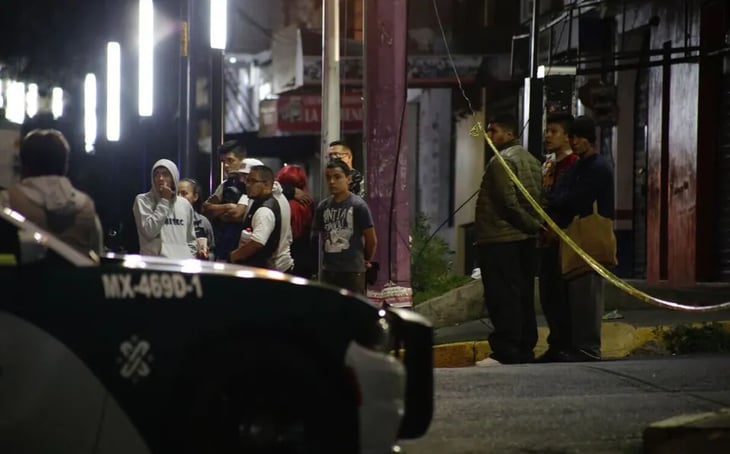 Camión atropella a dos jóvenes en alcaldía Iztapalapa; hay un detenido