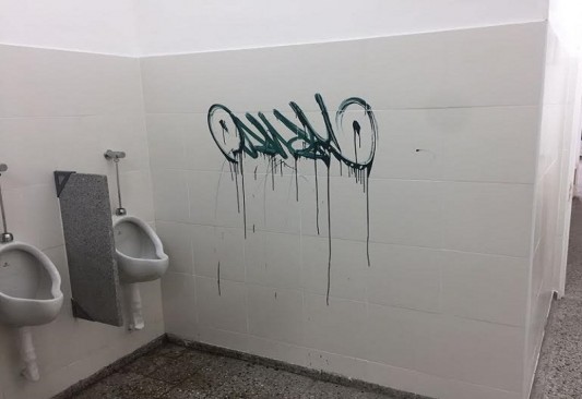 Vandalismo en escuelas disminuye, aunque sí hay casos