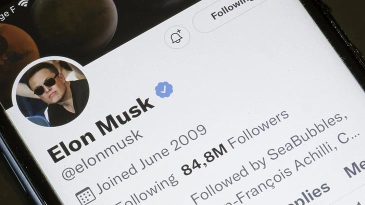 Musk disuelve la junta directiva de Twitter y se afianza como director único