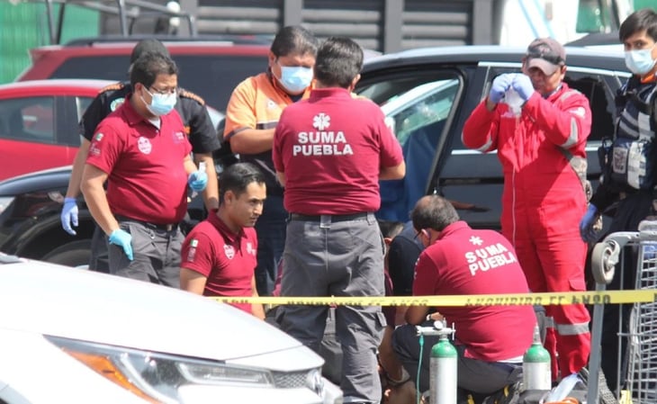 Balacera en estacionamiento de Costco Angelópolis deja un muerto