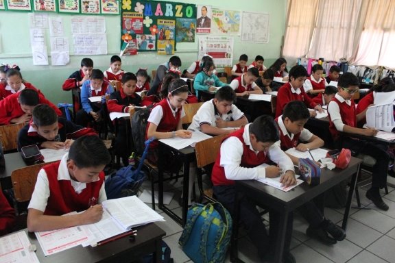 Reintegran a mil niños rezagados a las aulas en Coahuila