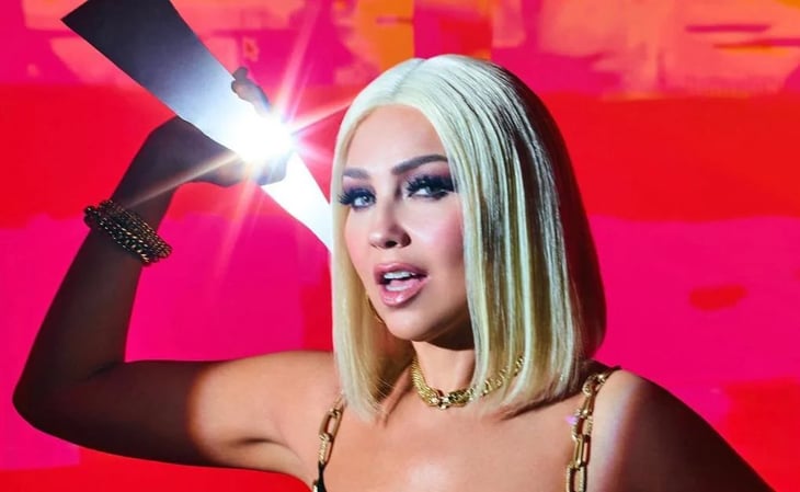Thalía enamora con 3 cambios de look en su nuevo videoclip “Psycho Bitch”