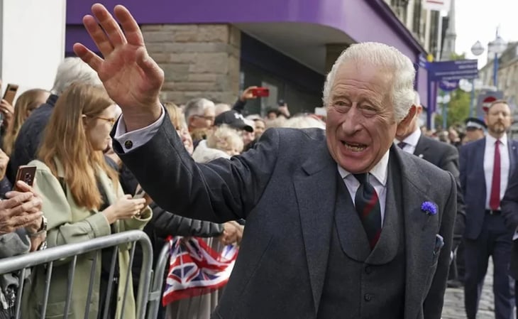  “Malhumorado y mezquino”: biografía de Carlos III saca a la luz la peor versión del rey británico