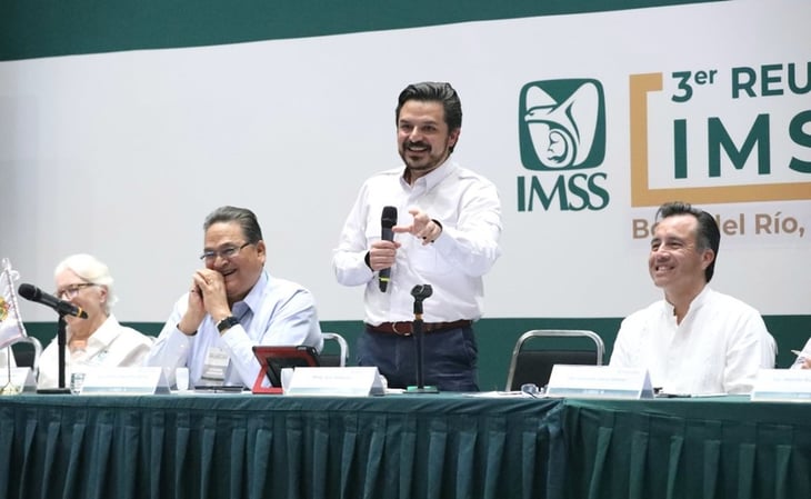 Zoé Robledo 'presume' reservas históricas del IMSS por 387 mil mdp