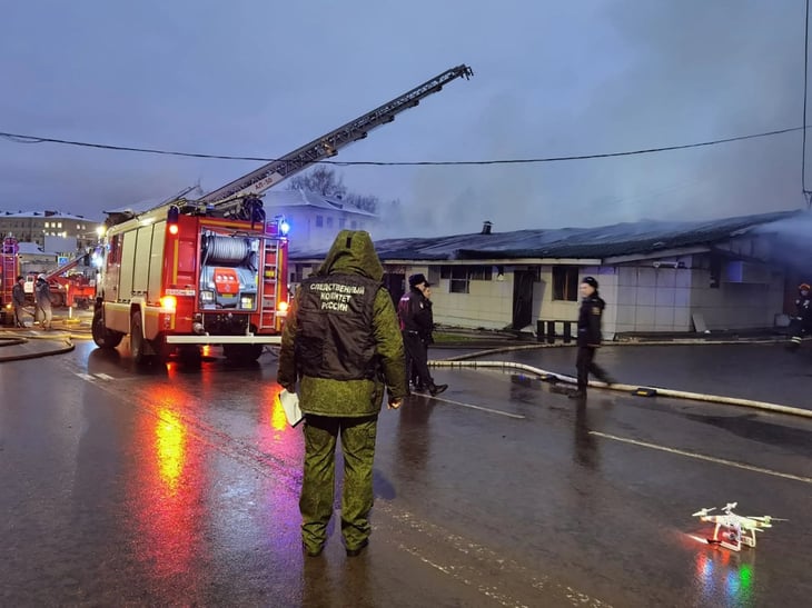 Incendio en una cafetería rusa deja 13 muertos; detienen a presunto responsable