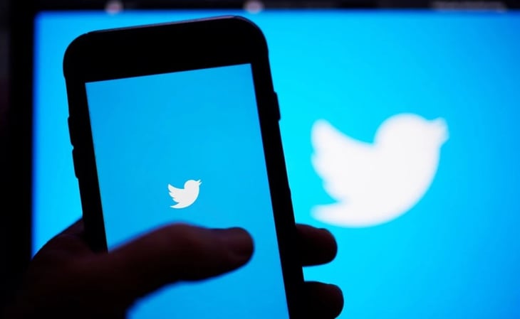 Twitter lanza servicio de suscripción por 8 dólares al mes; incluye verificación azul