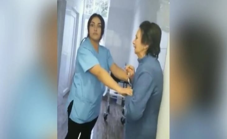  Indignante: enfermera golpea y se burla de anciana con alzhéimer