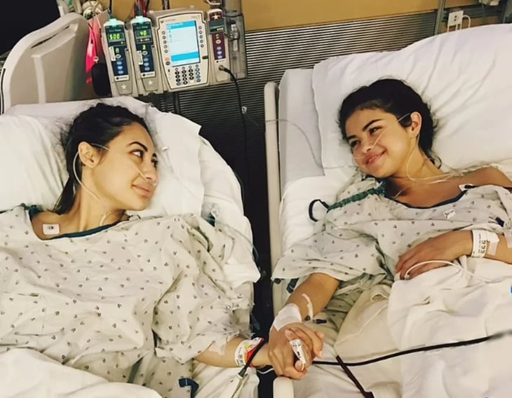 Selena Gómez omitió agradecer a su donante de riñón en documental y se la comen viva en redes