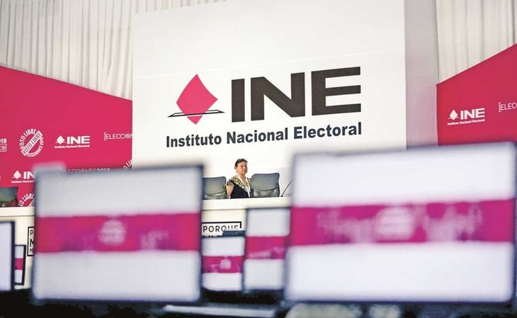 Morena revela encuesta previa del INE; desde abril 67% ya respaldaba elección directa de consejeros