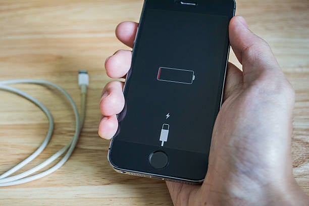 ¿Qué hacer para que la batería de un iPhone dure más?