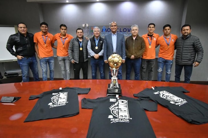 El campeón Club Calor visitó al alcalde Mario Dávila con título logrado