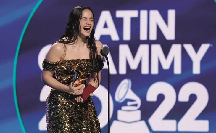 Rosalía y Anitta, las mujeres que se robaron las miradas en la noche de los Latin Grammy