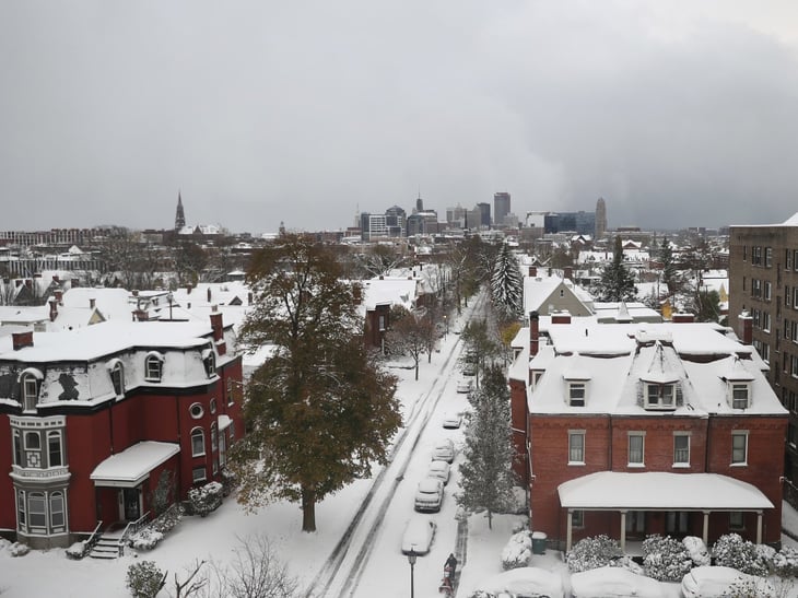 Peligrosa nevada golpea el norte de Nueva York, reportan tres muertes