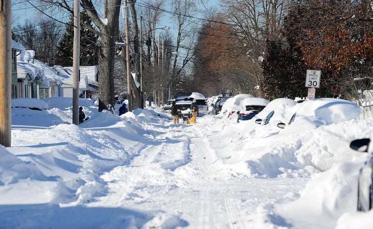 Declaran estado de emergencia en Nueva York tras fuerte nevada en el estado