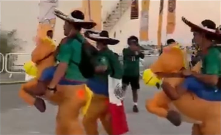 Qatar 2022: Mexicanos 'llevaron' su propia policía montada para el Mundial