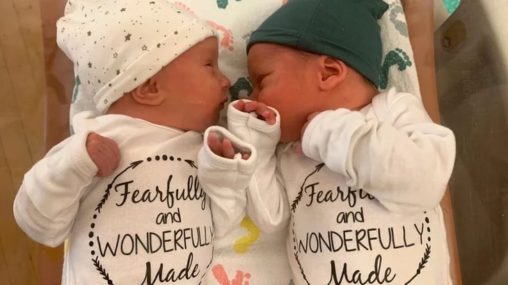 Nacen gemelos de embriones congelados hace 30 años en Tennessee