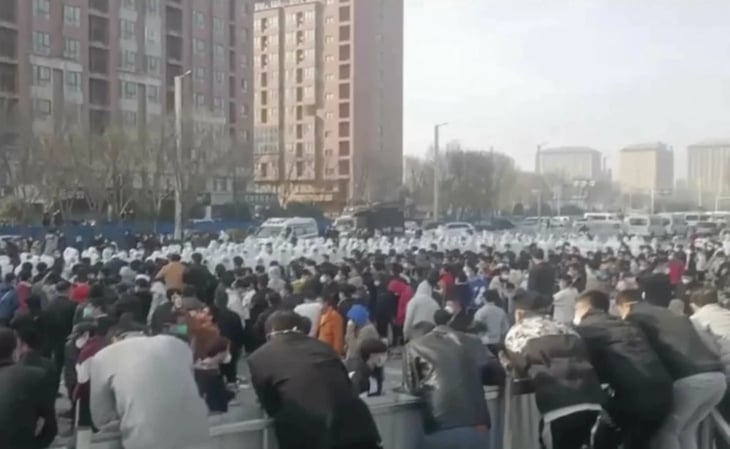Reportan violentas protestas en la mayor fábrica de iPhone de China