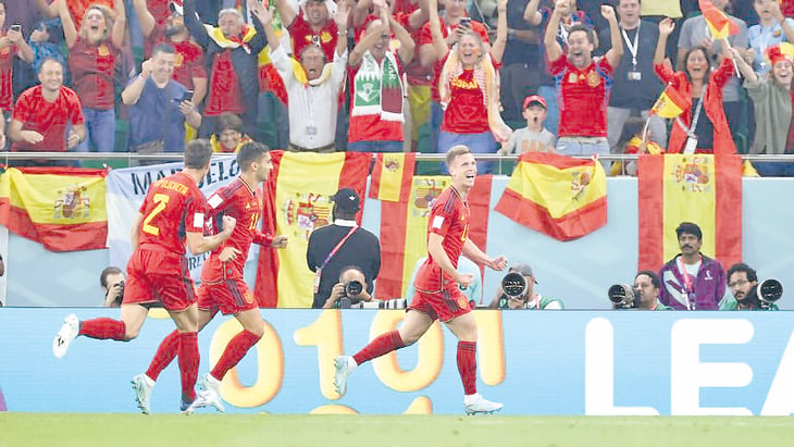 España luce con una goleada histórica en su debut mundialista