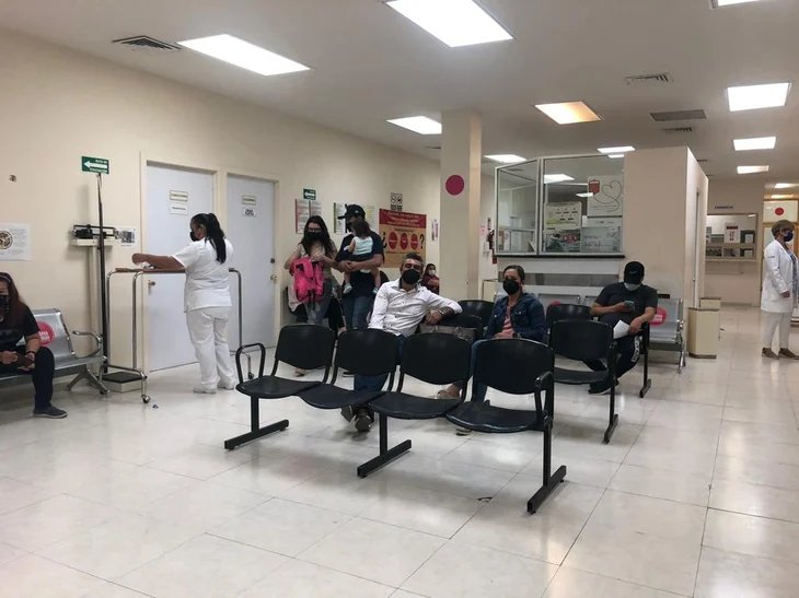 Hospital Amparo se satura por rezago del IMSS en San Buenaventura 