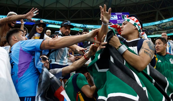 ¡Hubo bronca en el Argentina vs México! Aficionados se enfrentaron en el Estadio Lusail