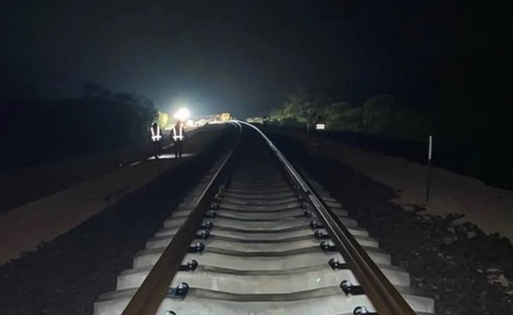 AMLO presume labores por la noche en tramo del Tren Maya
