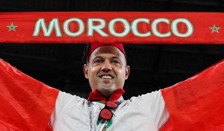Marruecos eliminó a España y un reportero ‘enloqueció’ en la tribuna