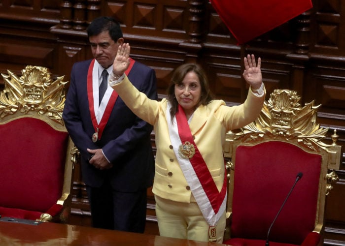  Dina Boluarte protesta como presidenta de Perú