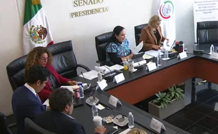 Reforma electoral: En 35 minutos y sin discusión, Comisión de Gobernación del Senado aprueba Plan B