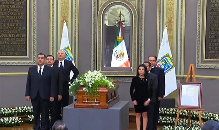 Congreso de Puebla rinde un homenaje póstumo al gobernador Miguel Barbosa