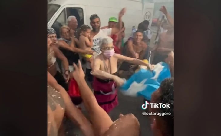 '¡Abuela, lalala!': la argentina que festeja triunfos de la albiceleste en Qatar 2022 y se viraliza en TikTok