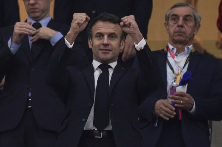 Macron y su esposa Brigitte encabezan la representación para apoyar a Francia en Qatar