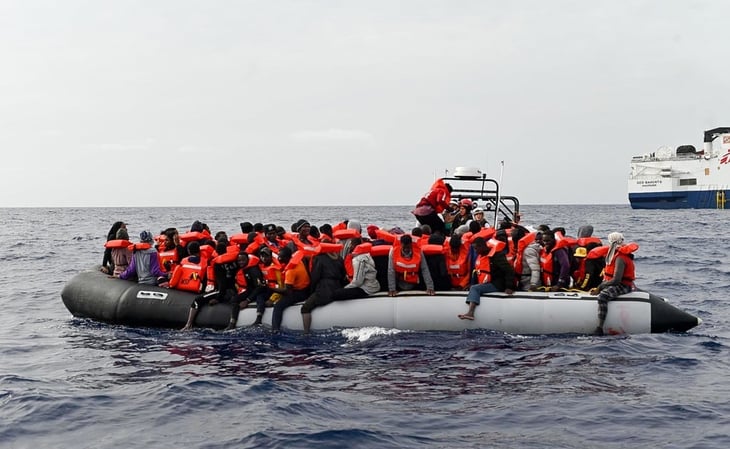 Bebé de dos meses muere en naufragio de bote con migrantes frente a Lesbos