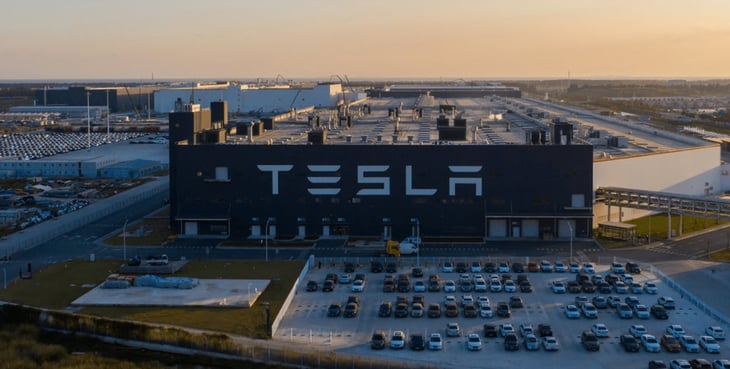 Tesla anuncia planta de vehículos eléctricos en NL