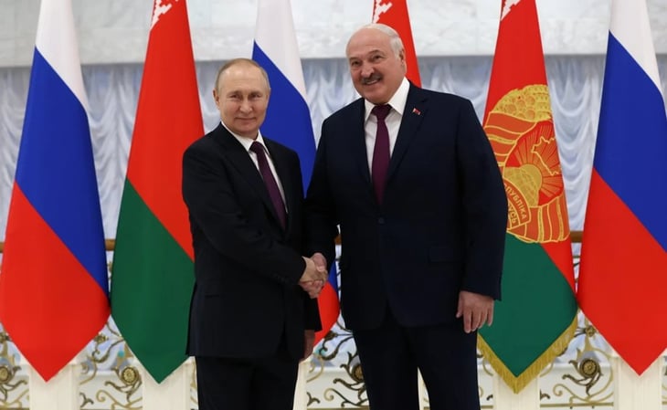 Vladimir Putin llega a Bielorrusia a reunirse con Lukashenko tras ataque contra Kiev
