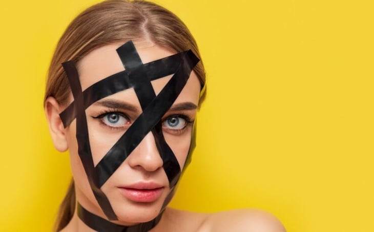 ‘Face taping’, el tratamiento de belleza exprés viral en TikTok
