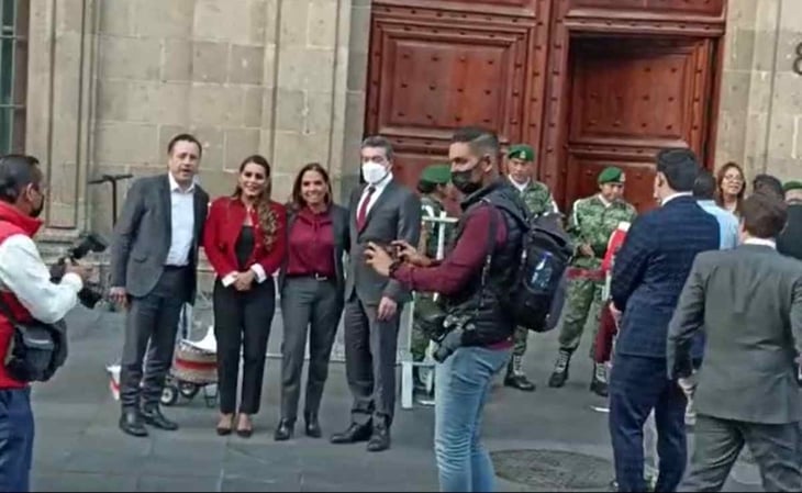 AMLO se reúne con gobernadores en Palacio Nacional; acude nuevo mandatario de Puebla