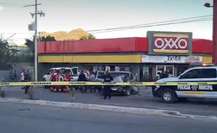 Ataque armado deja 2 personas muertas, 4 lesionadas y 4 vehículos destrozados en Guaymas, Sonora