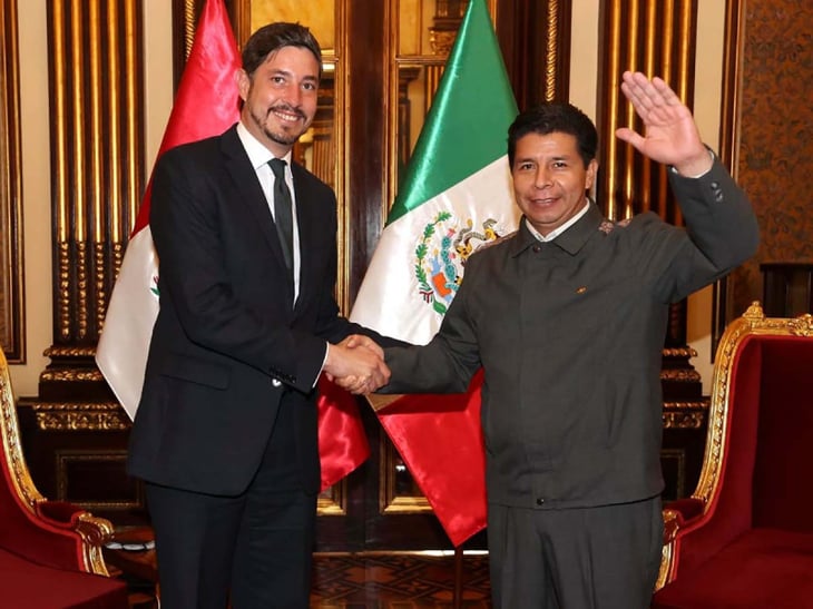 Perú declara 'persona non grata' a embajador de México