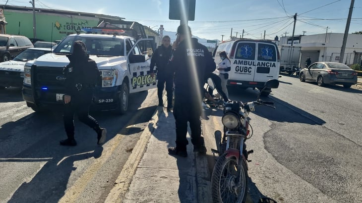 Choque de motos deja dos lesionados en Monclova 