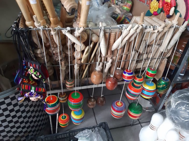 Niños de Monclova dejan en el olvido los juguetes mexicanos en esta Navidad