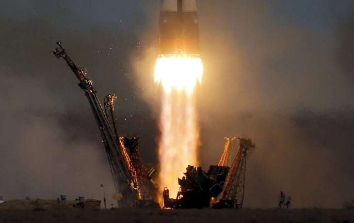 Residuos de un cohete ruso posponen una caminata espacial