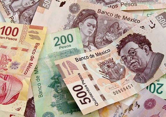 Ponen filtro de Inteligencia Artificial a billetes mexicanos