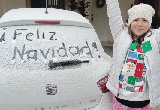 Previo a la Nochebuena cae nieve en Saltillo y Ramos Arizpe