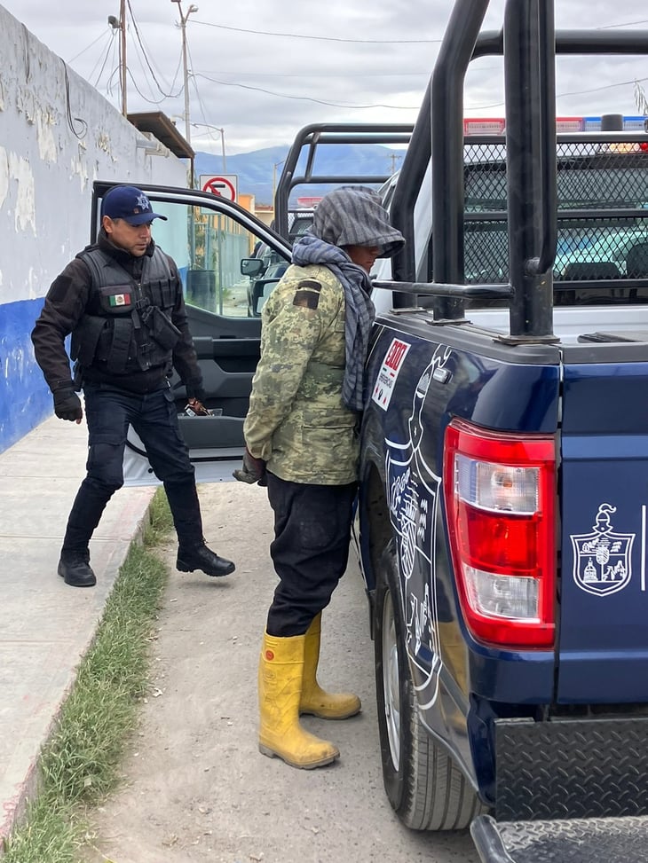 Hombre fue detenido por sospechoso en la colonia Los Cedros de Monclova